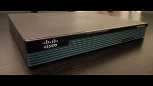Cisco 1921-SEC/K9 ISR Router und EHWIC-4G-Modul - Bild 1 von 19