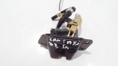 Cierre de tapa de maletero trasero Hyundai Santa Fe 2003 usado, genuino #622327-70 Foto 1 de 2