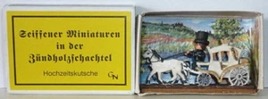 + HOCHZEITSKUTSCHE Miniatur-Diorama in der Zündholzschachtel Geschenk Hochzeit - Picture 1 of 2