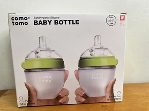 Comotomo Baby Bottle 5oz Green 2 pk Soft Silicone New - Picture 1 of 7