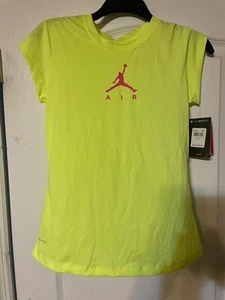 Jordan Girls' Neon Volt Tee Short Sleeve Tshirt Sz L  - Picture 1 of 7