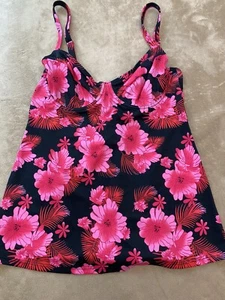 Venus Women's Size 8 Pink Floral Tankini Top Bathing Suit Swimsuit Top - Picture 1 of 9