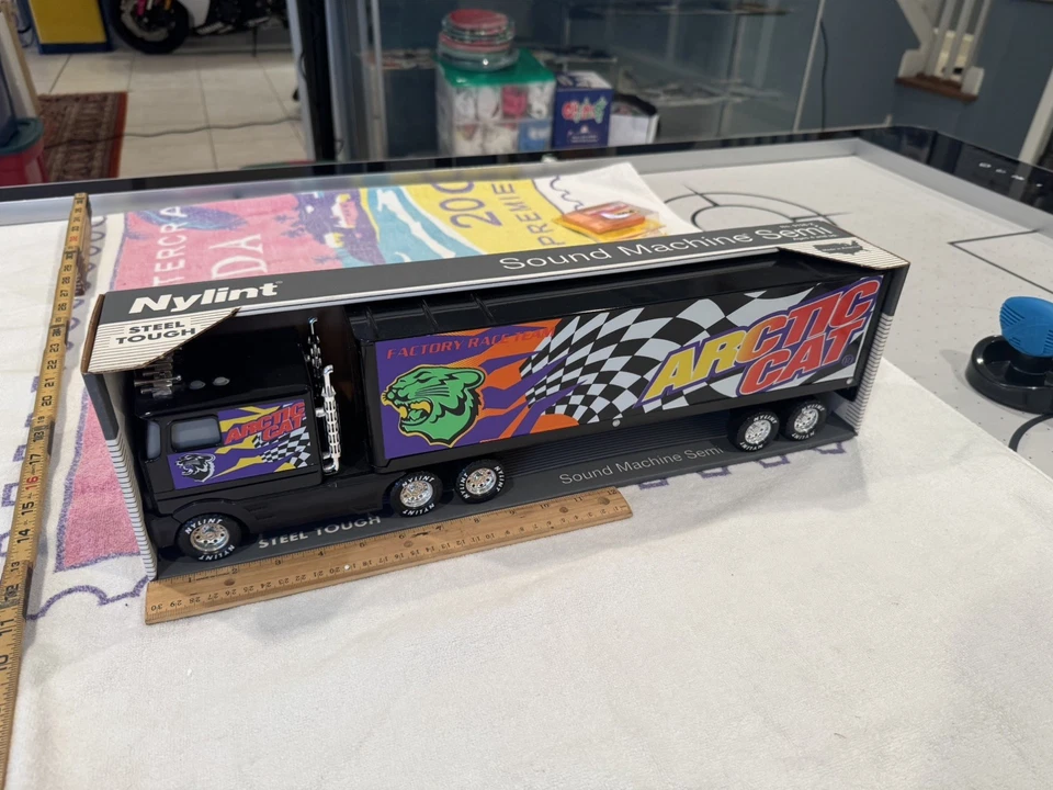 VINTAGE Nylint Semi Truck18 wheeler ARCTIC CAT SOUND MACHINE FACTORY RACE TEAM - Image 1 of 4
