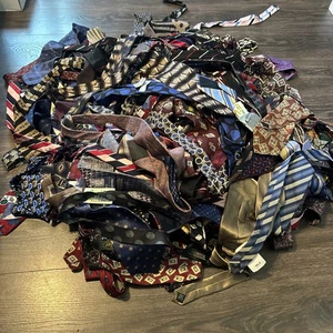140 pc Neck Tie Lot WHOLESALE Bulk WOVEN SILK Designer Wardrobe RESALE Vintage - Picture 1 of 21