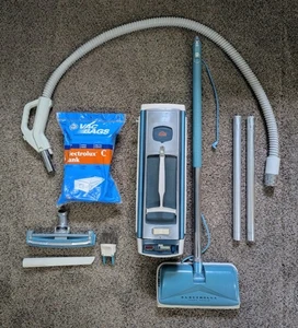 Vintage Electrolux 1205 Vacuum Cleaner - Picture 1 of 21