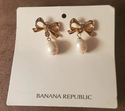Banana Republic Bow & Pearl Earrings NWT Fast Shipping  - Image 1 of 3
