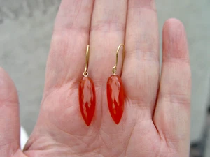 9ct yellow Gold upside down spike briolette 14cts Cornelian Earrings 375 BOXED - Picture 1 of 5