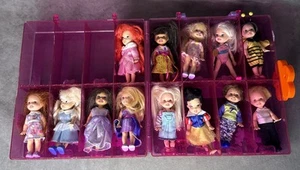 Muñecas y accesorios Mattel Kelly, lote de 13 muñecas y estuche de viaje rosa con ranura 16 unidades - Imagen 1 de 21