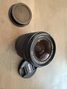 Canon Zoom EF-S 18-55mm F:3.5-5.6 IS - Picture 1 of 4