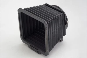 Hasselblad Professional Lens Shade 40676 With 2x Masks - Picture 1 of 6