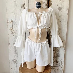 Boohoo Lori off the shoulder crop top & short set two piece white sz US 8 bride - Picture 1 of 9