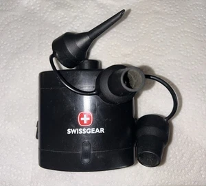 Bomba Swiss Gear 4D que funciona con baterías inflar o desinflar baterías no incluidas  - Imagen 1 de 5