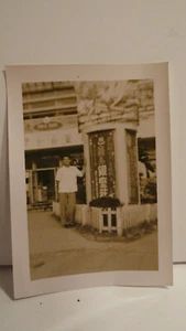 1940S VINTAGE FOUND PHOTOGRAPH PHOTO B&W BLACK & WHITE JAPAN JAPANESE MAN WW2 - Picture 1 of 5
