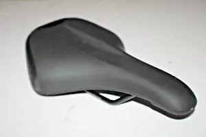 Sella bici ibrida LIV Selle Royal Group 250/160mm nera MTB comfort spedizione USA - Foto 1 di 8