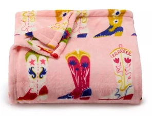 Western Cowgirl Cowboy Boots Plush Throw Blanket 5' x 6 ft - The Big One - New - Picture 1 of 1
