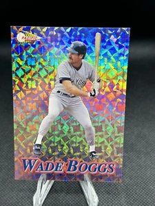 1994 Pacific Crown Collection Baseball Wade Boggs #9 Silver Prisms /8000 - Picture 1 of 3