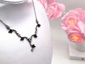 Vintage Necklace Black Metal Crystals Diamante Black Glass Floral - Picture 1 of 9