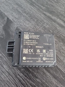 USED OEM GENUINE TESLA Radar Sensor SEVEN PIN PERPENDICULAR 1108647-00-H - Picture 1 of 5