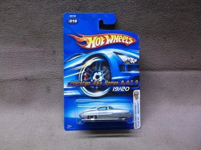 Hot Wheels 2005 #19 Silver Prototipo Alfa Romeo B.A.T. 9 CONCEPT SHOW CAR Foto 1 de 3