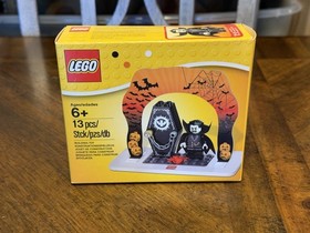 LEGO Seasonal: Halloween Set (850936) New Sealed - Vampire Dracula Coffin