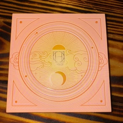 HIPDOT SUN GODDESS NEW 4 Shades Face Palette 0.49oz Highlight Eyes Face - Image 1 of 3