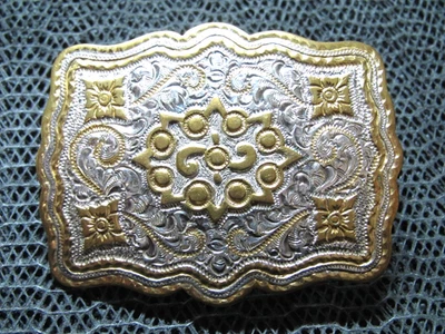 SMALL WESTERN FLORAL ABSTRACT DESIGN COWGIRL BELT BUCKLE! VINTAGE! CRUMRINE! USA - Image 1 of 4
