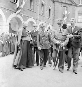 Marshal Petain with Admiral Darlan Monsignor Gerlier visiting Lyon- Old Photo - Picture 1 of 1