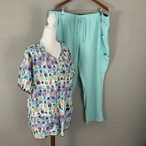 Betsey Johnson 3X Scrub SET Top and Pants Pineapples Tropical Blue Multi Pockets - Picture 1 of 19