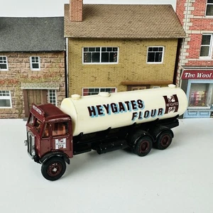 EFE 1:76 OO Railway AEC Mammoth Heygates Flour Diecast Tanker Lorry Model - Picture 1 of 3
