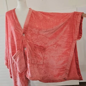 Concierge Collection 56"×38" Coral Pink Soft Fleece Warm Poncho Body Blanket Bea - Picture 1 of 18