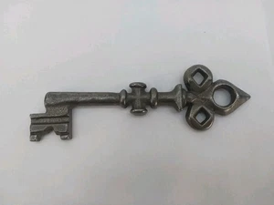 5.5" Antique Skeleton Key, Rare Original Paperweight Decanter Decor  - Picture 1 of 7