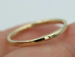 Solid 9ct Yellow Gold 2.5mm Wedding Band Ring Size Q - Picture 1 of 1