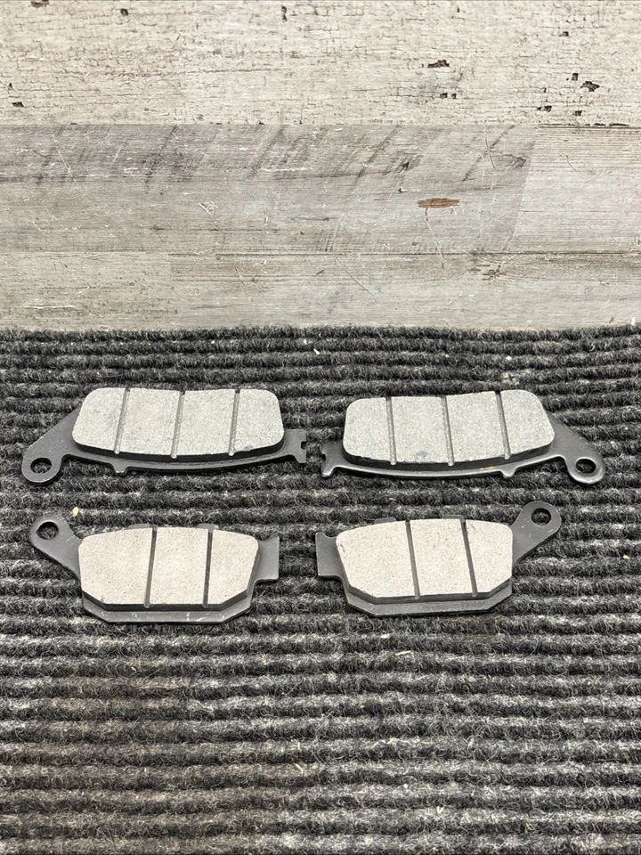 Pastillas de freno delanteras y traseras Caltric para Honda CBR500R CBR500RA ABS 2013-2024 Foto 1 de 3