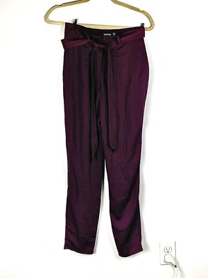 Mujer NUEVO Boohoo Borgoña Rojo Púrpura Satén Cintura Alta Pantalones Plisados Pantalones, 4 Foto 1 de 4