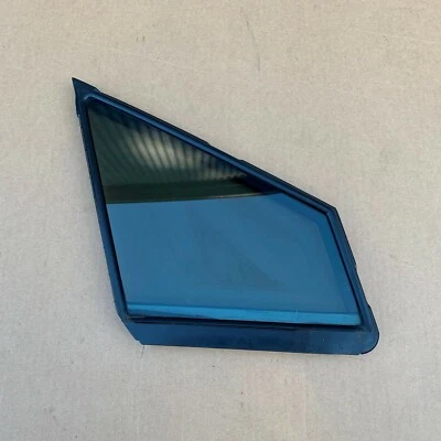 Subaru Impreza G4 Driver Door Window Quarter Glass Front RHS 12 13 14 15 - Image 1 of 4