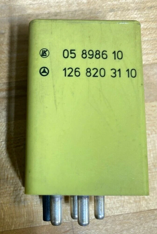 Оригинальный блок управления реле Mercedes-Benz 300SD 300SE P\N 126 820 31 10 ПРОВЕРЕНО РАБОТАЕТ - Изображение 1 из 2