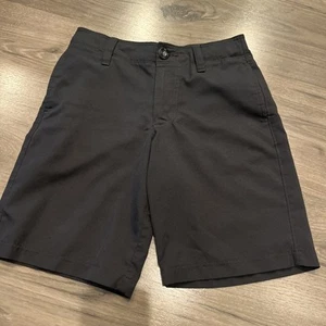 Under Armour Shorts Boys Youth S Small Black Chino Khaki Golf Loose Fit - Picture 1 of 7
