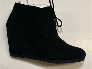 Women’s Bessie Micro Suede Wedge Bootie Black- Universal Thread - Picture 1 of 2