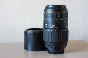 Obiettivo Sigma 70-300 f4-5.6D APO MACRO SUPER PER NIKON con scatola e astuccio - Foto 1 di 3