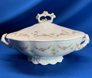 T & V LIMOGES FRANCIA ROSA ROSA GUIRNALDAS OVALADAS CUBIERTAS VEGETALES PURÉ - Imagen 1 de 7