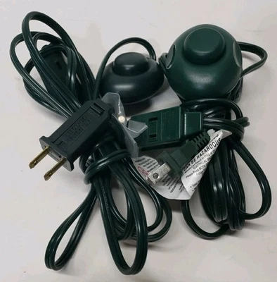 Christmas Tree Lights Power Extension Cord Foot Switch Plug Approx 9' Lot Of 2  - Image 1 of 4