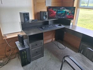 MSI Aegis ZS 5DQ-280US Gaming Desktop - Picture 1 of 9