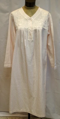 Go Softly Woman's Petite Large Peach Floral Embroidered Long Nightgown NWT's - Image 1 of 4