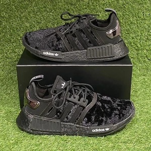 Adidas Triple Black Velour NMD_R1 Sneakers GW5682 / Donna US Taglia 7,5 - Foto 1 di 10