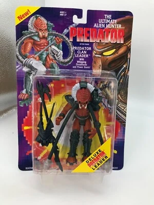 Figura Kenner Predator Clan Leader Deluxe 1994 de colección tarjeta tiene pliegue leer Foto 1 de 2