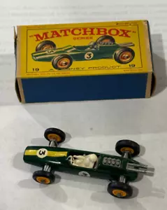 MATCHBOX/LESNEY n.19. AUTO DA CORSA LOTUS. SCATOLA ORIGINALE. MODELLO NON SUPERVELOCE - Foto 1 di 10