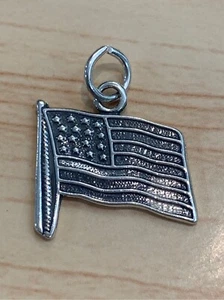 .925 USA Flag Sterling Silver Jewelry Charm - Picture 1 of 4