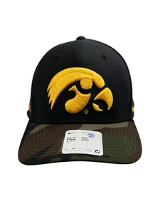 Nike Iowa Hawkeyes Sombrero Ajustado M L Camuflaje Saludo al Servicio en el Campo Elastizado Negro - Imagen 1 de 6