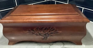 Vintage 1997 Bombay Company gefütterte Schmuckschatulle 13" x 7" x 5" - Bild 1 von 8