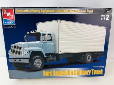 AMT Ertl Ford Louisville Delivery Truck Model Kit 31941- 1:25 - Image 1 of 4